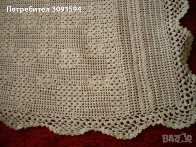 Винтидж бяла ръчно плетена продълговата покривка за маса