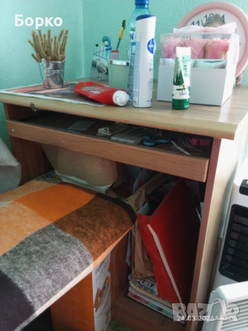 бюро ученическо, за компютър, снимка 2 - Бюра - 53961912
