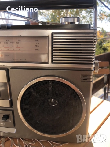 Радиокасетофон Sony CFS-65S , снимка 4 - Радиокасетофони, транзистори - 56417011
