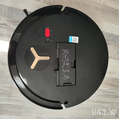 Прахосмукачка робот Ecovacs X8 pro omni, снимка 4 - Прахосмукачки - 56268703