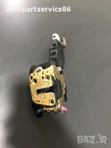 Механизъм за заключване на предна дясна врата за Subaru Legacy (2001) 