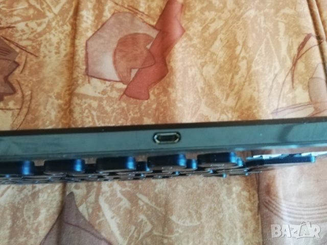 Logitech Bluetooth Keyboard K810, снимка 8 - Клавиатури и мишки - 54326153