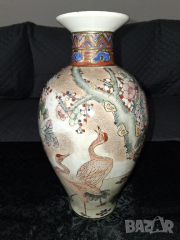 Китайска порцеланова ваза [2], снимка 4 - Антикварни и старинни предмети - 51886119