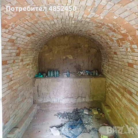 Продавам първия етаж от къща в с. Бръшляница | 80 кв.м + двор 1710 кв.м  11 990 €, снимка 16 - Къщи - 56078326