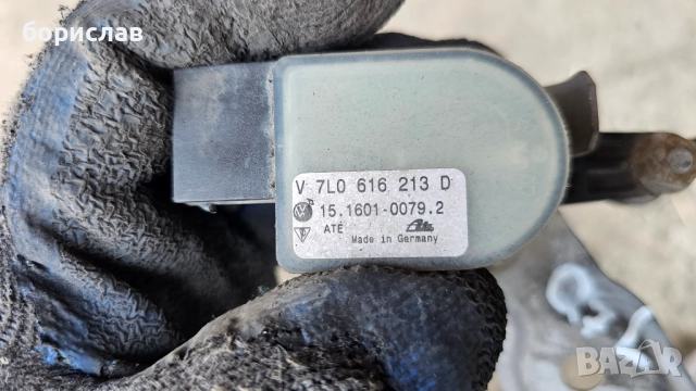 Преден ляв сензор нивомат за audi Q7 , снимка 3 - Части - 51647133