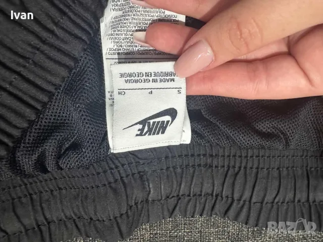 черен Nike карго панталон , снимка 2 - Спортни дрехи, екипи - 56361698