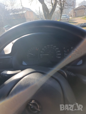 Продавам Опел Астра, снимка 7 - Автомобили и джипове - 52854184