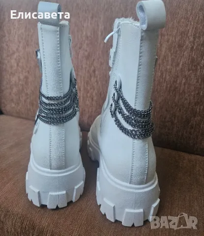 Дамски модерни боти в бял цвят , снимка 6 - Дамски боти - 48037641