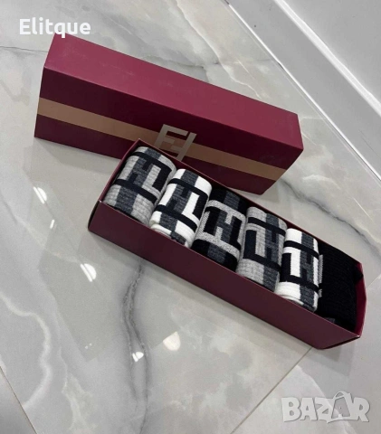унисекс дълги чорапи в кутия от 6 чифта fendi , снимка 2 - Дамски чорапи - 53194437