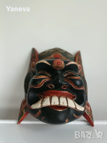 Маска от Индонезия , митично същество , което гони злите духове. , снимка 3 - Декорация за дома - 54059201