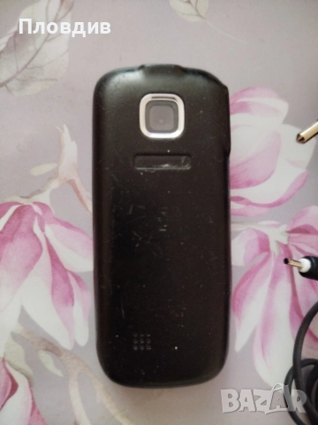 Зарядно за Нокиа , снимка 2 - Оригинални зарядни - 52873965