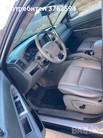 Jeep Grand Cherokee 3.7v6 Laredo, снимка 9 - Автомобили и джипове - 52406247