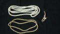 Американски перлени колиета - 2 вида с различна дължина и брошка, снимка 1 - Колиета, медальони, синджири - 29612486