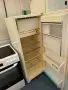 200844  минск 11 хладилник 140 см цена 50 евро          смр -60 см широк , 100 см висок, има камера, снимка 3