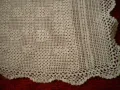Винтидж бяла ръчно плетена продълговата покривка за маса, снимка 1