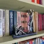 Статуетка "Четящи" от полистоун и метал, бронзов цвят с черна патина, снимка 1