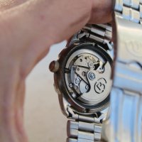 Руски часовник ''Восток'' автоматик, снимка 9 - Антикварни и старинни предмети - 38806757