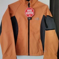 Дамски неопрен The North Face, снимка 1 - Якета - 38609111