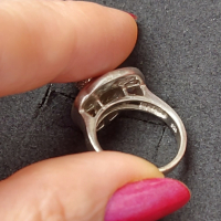 Стар сребърен пръстен с камъни и багети / проба 925 и печат на ювелира , снимка 4 - Пръстени - 44758827