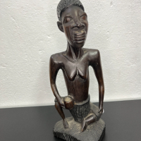 Африканска дървена фигура на жена. №5118, снимка 1 - Колекции - 44510048