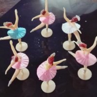Танцуваща балерина малка PVC топер фигурка украса за торта и игра пластмасова играчка , снимка 2 - Други - 19094571