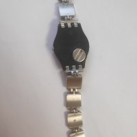 Дамски часовник Swatch - Chessboard LB160G / Made in Switzerland. С нова батерия., снимка 4 - Друга електроника - 40019797