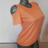Блуза с изрязани рамене р-р S , снимка 2 - Тениски - 28895761