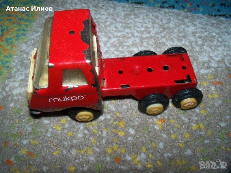 Червено ламаринено камионче играчка Микро, снимка 1