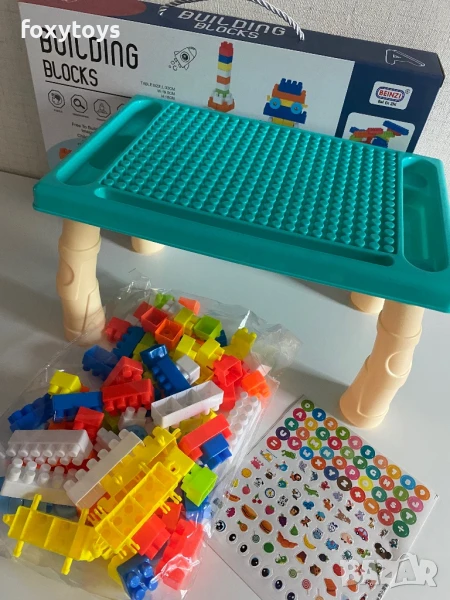 Масичка с конструктор - 100 елемента, снимка 1