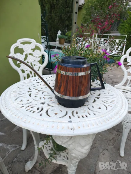 Красива немска лейка за цветя, снимка 1