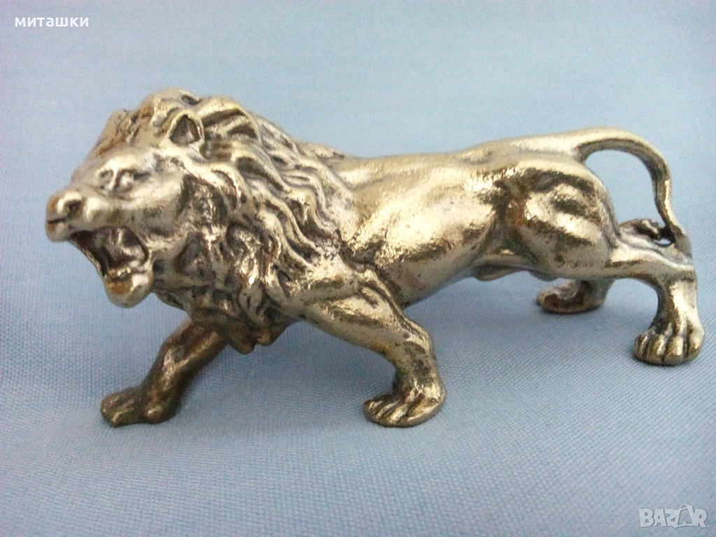 Бронзова статуетка лъв, снимка 1