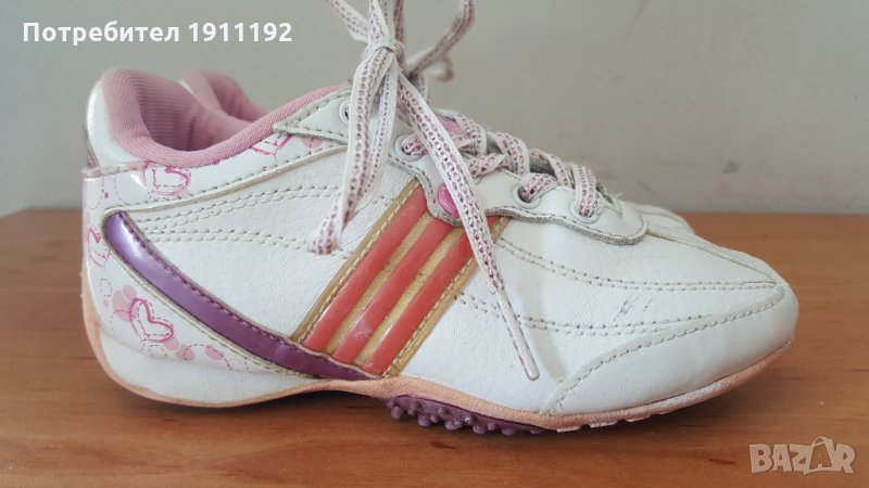 Детски маратонки Adidas. Номер 28. Естествена кожа., снимка 1