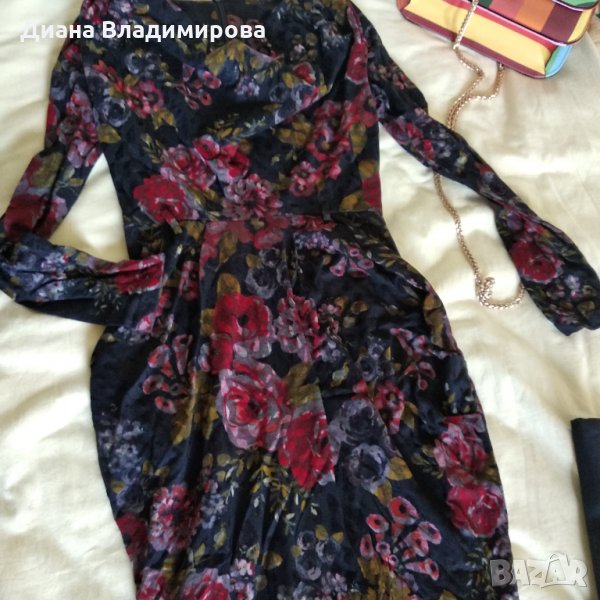Дамска рокля, флорален принт, гръцко деколте, интересни плохи, снимка 1