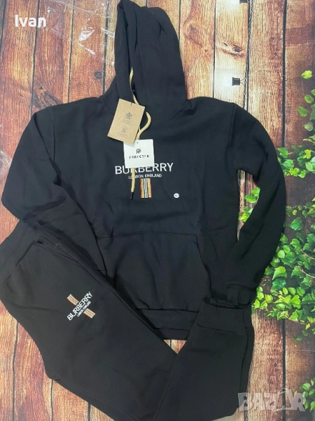 Екип Burberry , снимка 1