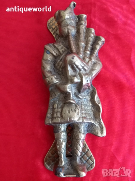 Шотландски Гайдар Старо Бронзово Чукало за Врата , снимка 1