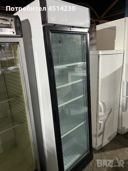 Хладилна витрина, снимка 1