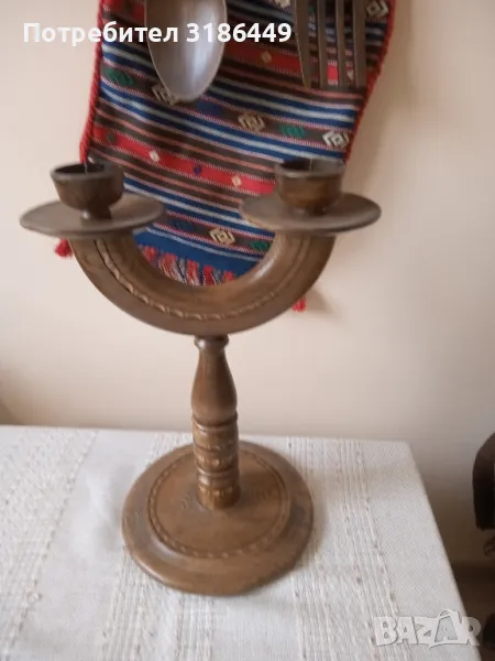 Голям свещник от орехово дърво , снимка 1