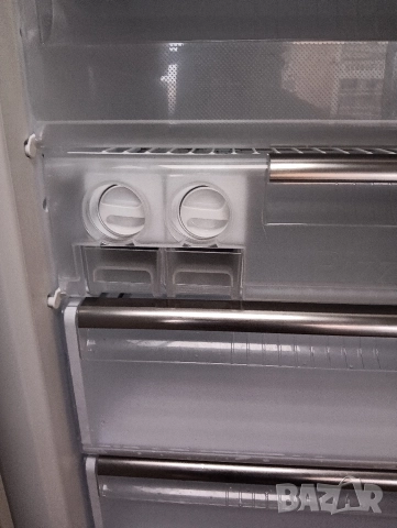 XXL огромен вертикален фризер Сименс Siemens Made in Germany 2 години гаранция!, снимка 2 - Фризери - 52730061