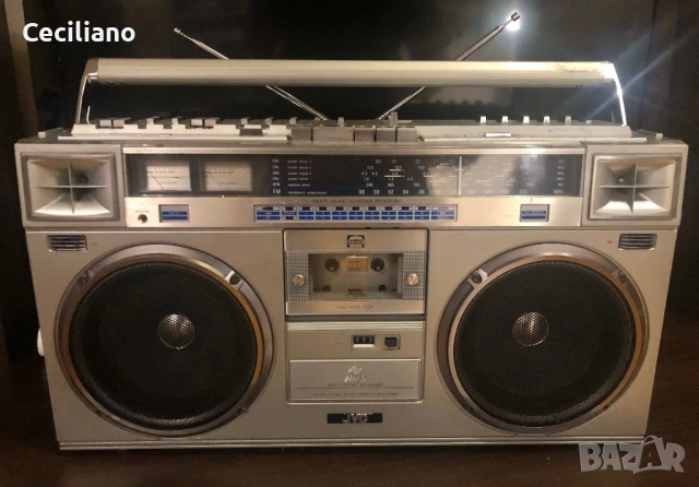 Радиокасетофон  JVC M70L -истински Boombox Ghettoblaster !, снимка 9 - Радиокасетофони, транзистори - 53306503