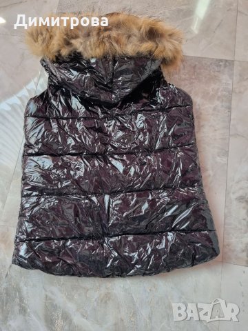 НОВ Елек Moncler с лисица, снимка 3 - Елеци - 34184554