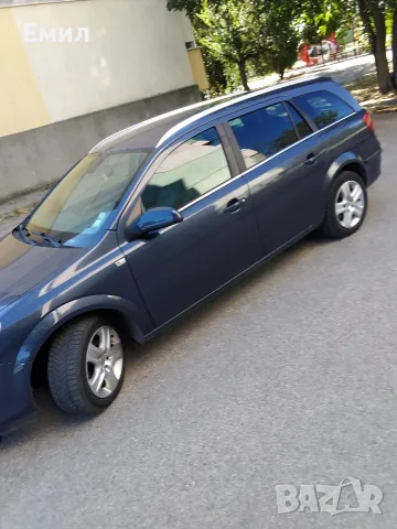 Опел Астра Н 2009 година , снимка 2 - Автомобили и джипове - 55960040