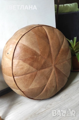 Кожен пуф,кожена табуретка, снимка 2 - Дивани и мека мебел - 54178562