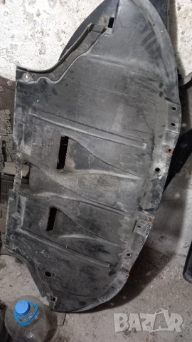 кора под двигател ауди б6, снимка 1