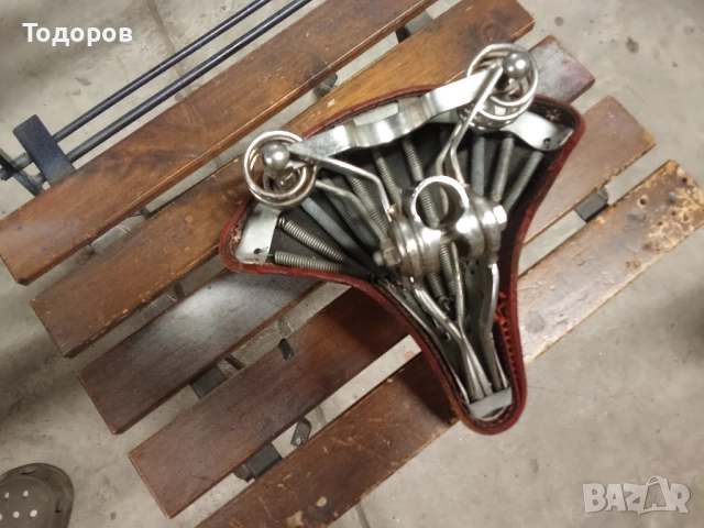Ретро италианска дамска седалка за велосипед колело Donza, снимка 4 - Части за велосипеди - 51614636