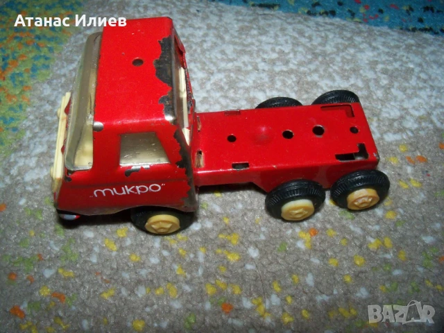 Червено ламаринено камионче играчка Микро