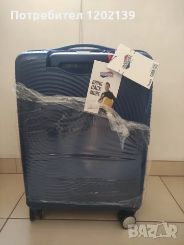 Куфар American Tourister Soundbox Spinner 55/20 TSA EXP – Midnight (Моделът на Роналдо)