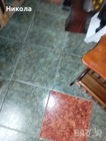 масичка с поставка за списания, снимка 3 - Маси - 50928682