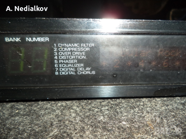 Roland GP-8 + pedalboard, снимка 3 - Китари - 44679897