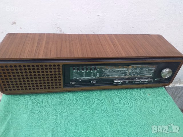 Grundig RF 711 Радио, снимка 6 - Радиокасетофони, транзистори - 31144263