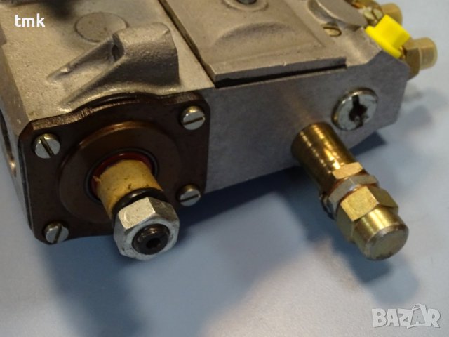 горивно нагнетателна помпа (ГНП) Bosch RQV 300-1250AB10260L 12-cylinder fuel injection pump, снимка 8 - Резервни части за машини - 37740397